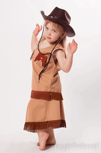 LIL ANNIE OAKLEY