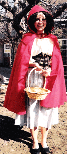 RED RIDING HOOD Medium-XLarge (SB 107)