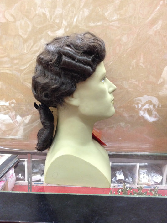 Lacey's Colonial Men's Wig